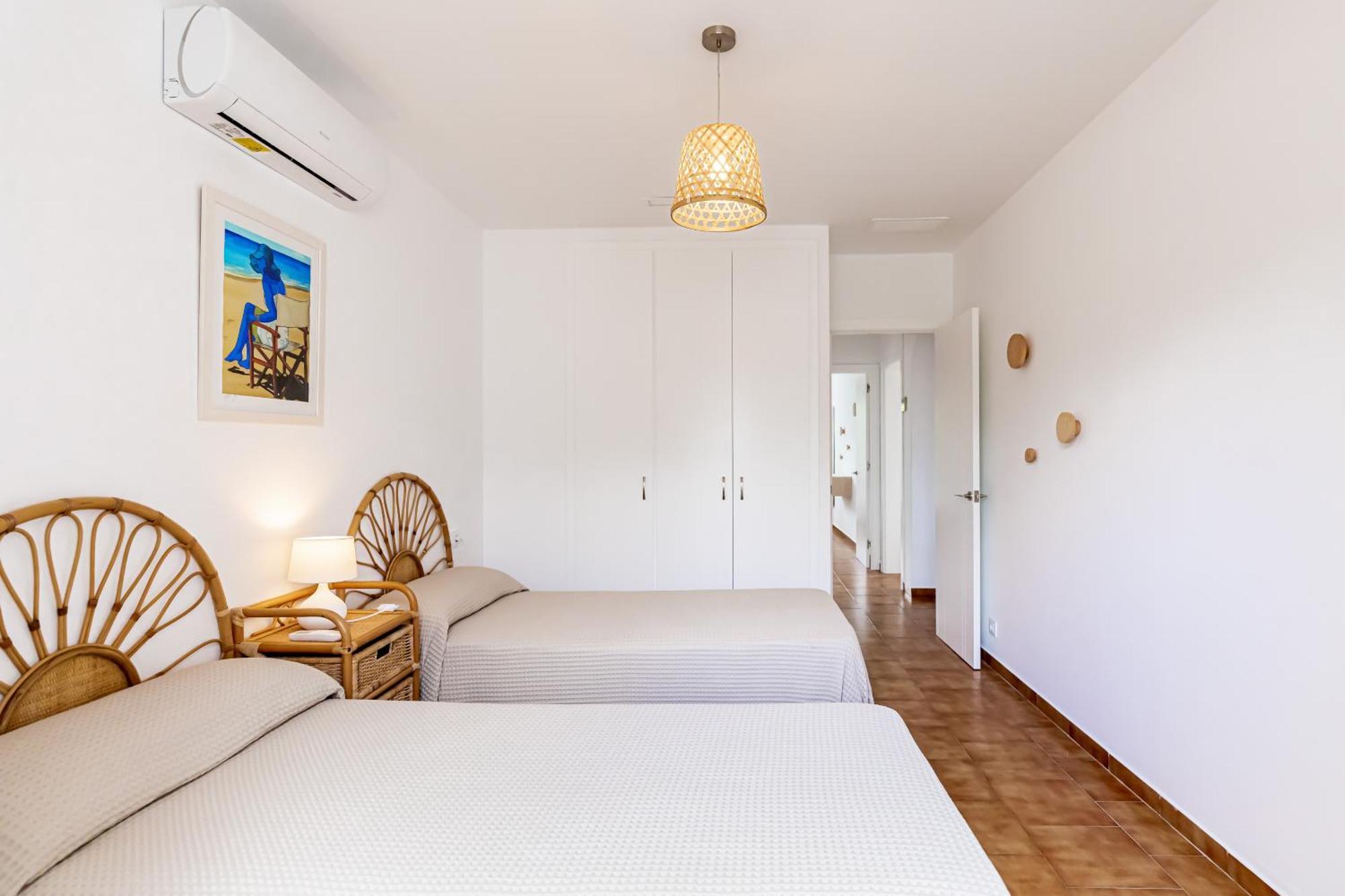 Villa Dreams Son Bou Bagian luar foto